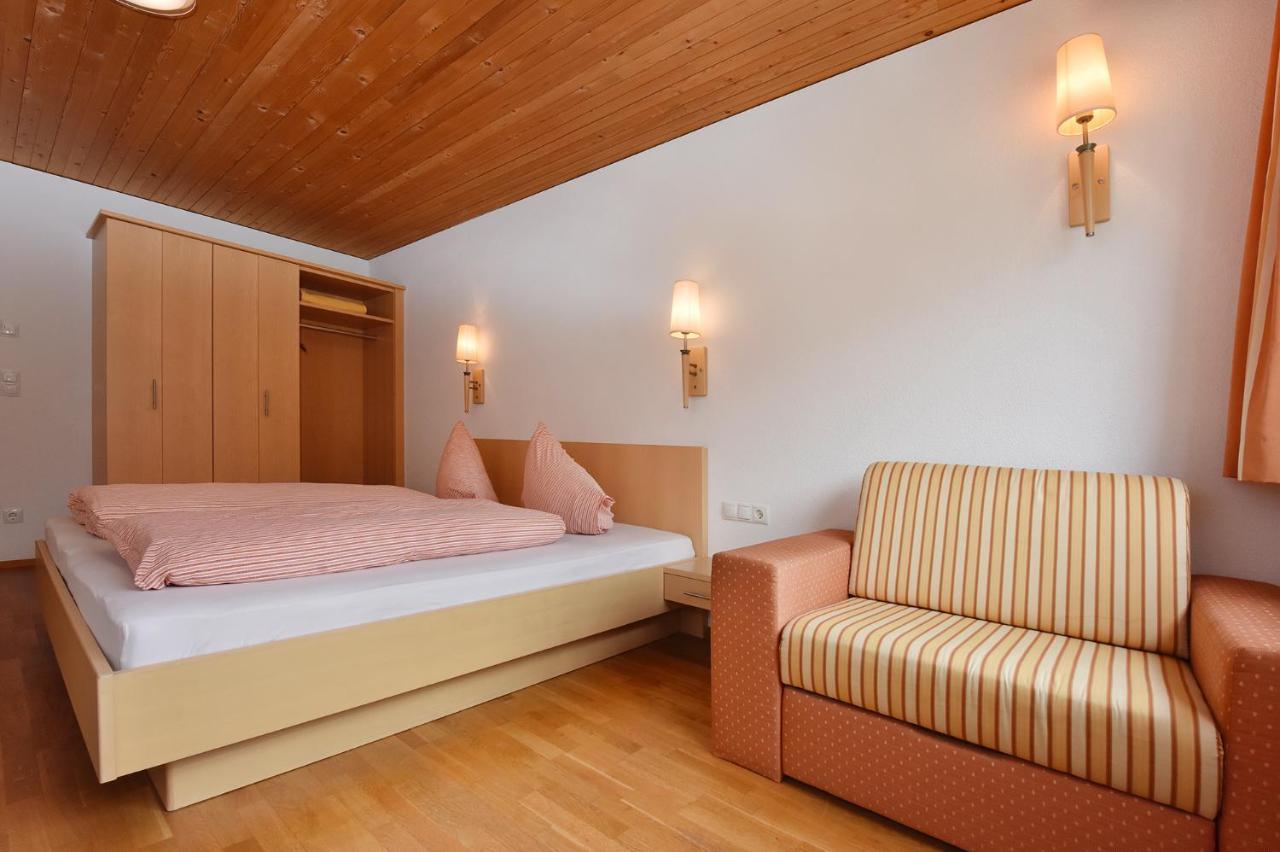 Bed and Breakfast Panoramahof Eggele Schoppernau Exterior foto