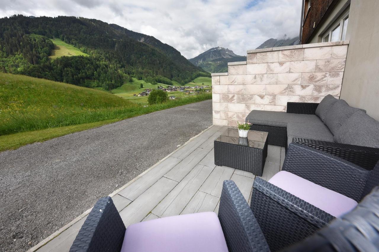 Bed and Breakfast Panoramahof Eggele Schoppernau Exterior foto