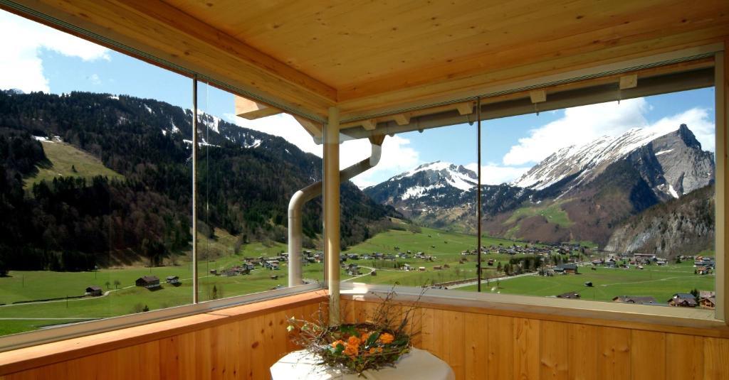 Bed and Breakfast Panoramahof Eggele Schoppernau Habitación foto